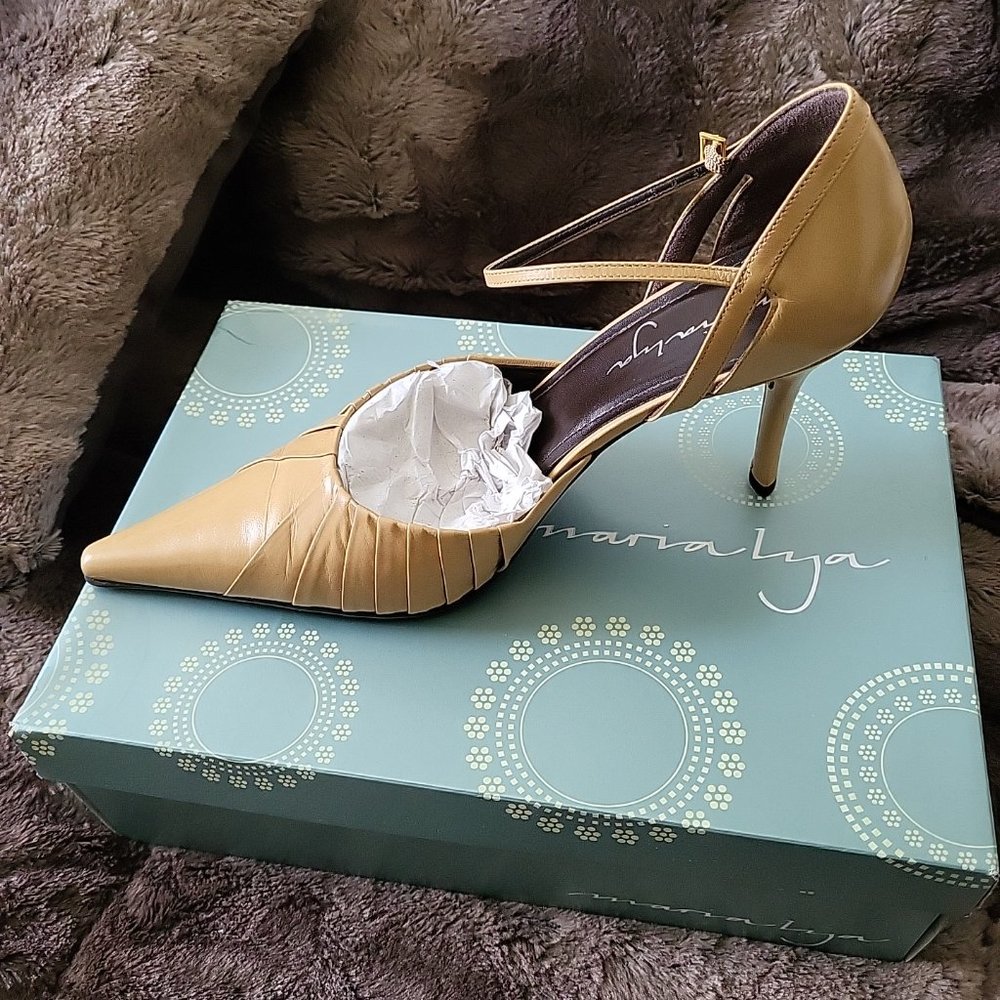 Maria Lya Caramel Color Heels, Gently Worn, Size 41
